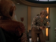 extant_StarTrek_DS9_3x23-FamilyBusiness_02291.jpg