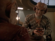 extant_StarTrek_DS9_3x23-FamilyBusiness_02299.jpg