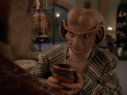 extant_StarTrek_DS9_3x23-FamilyBusiness_02320.jpg