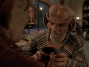 extant_StarTrek_DS9_3x23-FamilyBusiness_02335.jpg