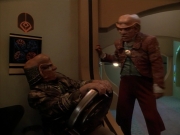 Filename=extant_StarTrek_DS9_3x23-FamilyBusiness_02736.jpg
Filesize=156KiB
Dimensions=1200x900
Date added=Sep 07, 2019 extant_StarTrek_DS9_3x23-FamilyBusiness_02736.jpg