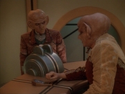 Filename=extant_StarTrek_DS9_3x23-FamilyBusiness_02775.jpg
Filesize=163KiB
Dimensions=1200x900
Date added=Sep 07, 2019 extant_StarTrek_DS9_3x23-FamilyBusiness_02775.jpg