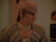 extant_StarTrek_DS9_3x23-FamilyBusiness_02844.jpg