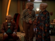 extant_StarTrek_DS9_3x23-FamilyBusiness_03030.jpg