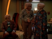 extant_StarTrek_DS9_3x23-FamilyBusiness_03031.jpg