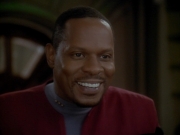extant_StarTrek_DS9_3x23-FamilyBusiness_03468.jpg