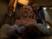Filename=extant_StarTrek_DS9_3x23-FamilyBusiness_03529.jpg
Filesize=177KiB
Dimensions=1200x900
Date added=Sep 07, 2019 extant_StarTrek_DS9_3x23-FamilyBusiness_03529.jpg