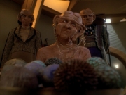 extant_StarTrek_DS9_3x23-FamilyBusiness_03533.jpg