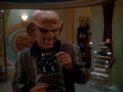 extant_StarTrek_DS9_3x23-FamilyBusiness_03592.jpg