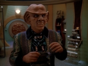 extant_StarTrek_DS9_3x23-FamilyBusiness_03599.jpg
