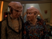 extant_StarTrek_DS9_3x23-FamilyBusiness_03724.jpg