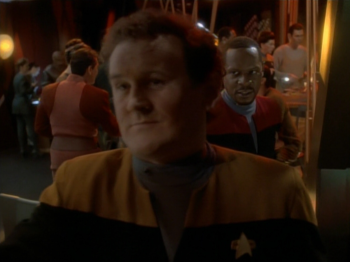 extant_StarTrek_DS9_3x24-Shakaar_00029.jpg