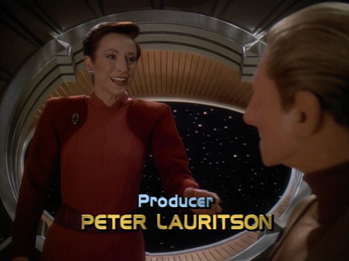 extant_StarTrek_DS9_3x24-Shakaar_00434.jpg