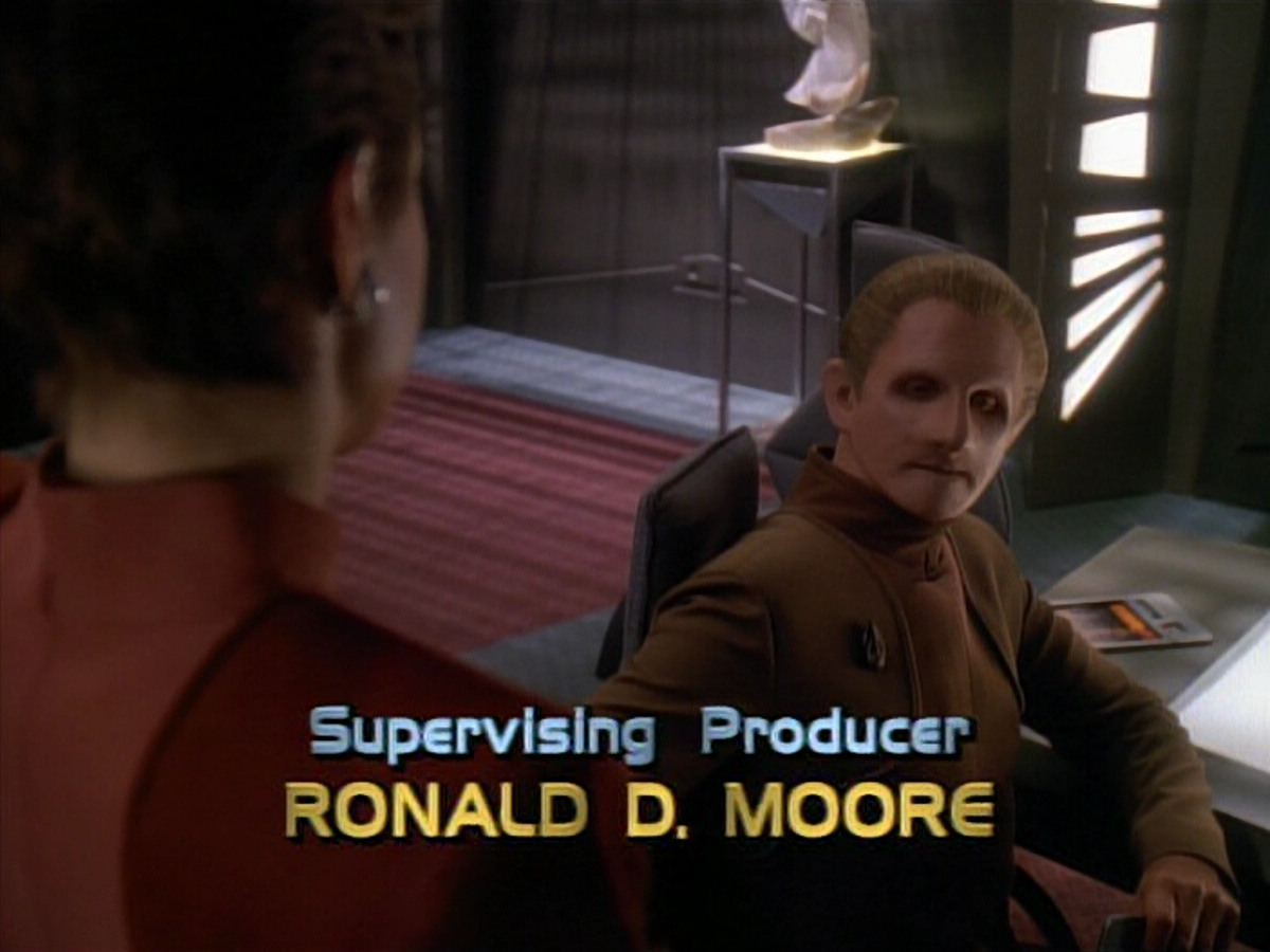 extant_StarTrek_DS9_3x24-Shakaar_00440.jpg
