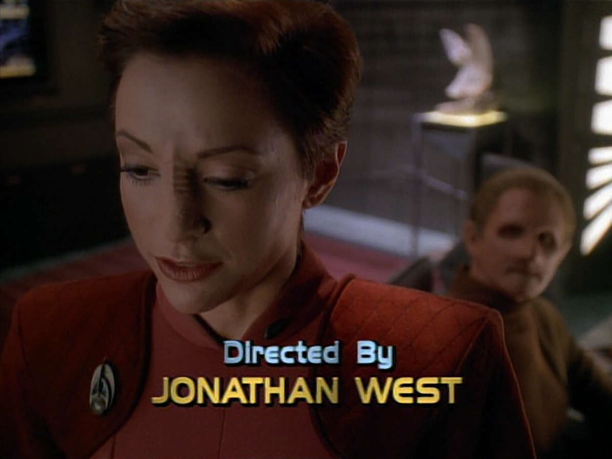 extant_StarTrek_DS9_3x24-Shakaar_00472.jpg