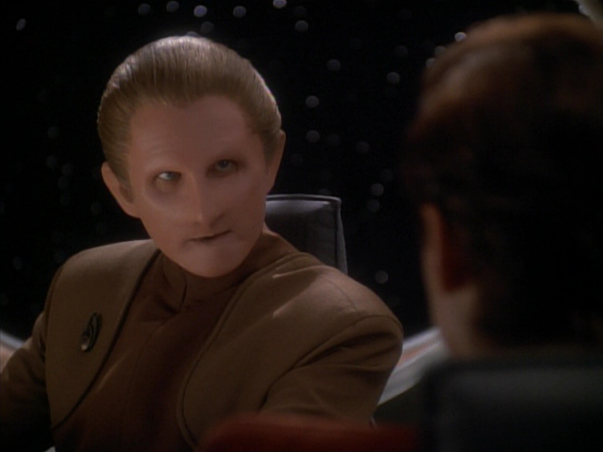 extant_StarTrek_DS9_3x24-Shakaar_00519.jpg