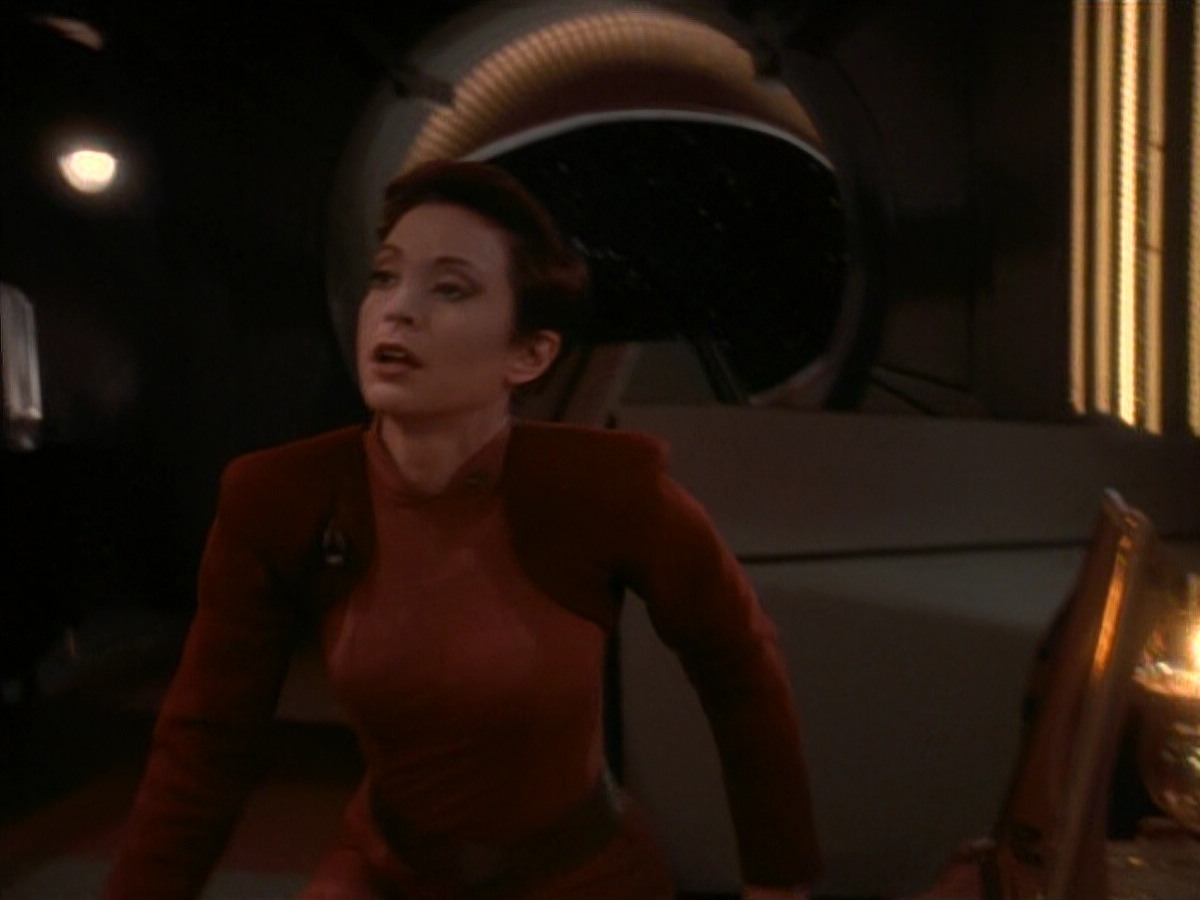extant_StarTrek_DS9_3x24-Shakaar_00632.jpg