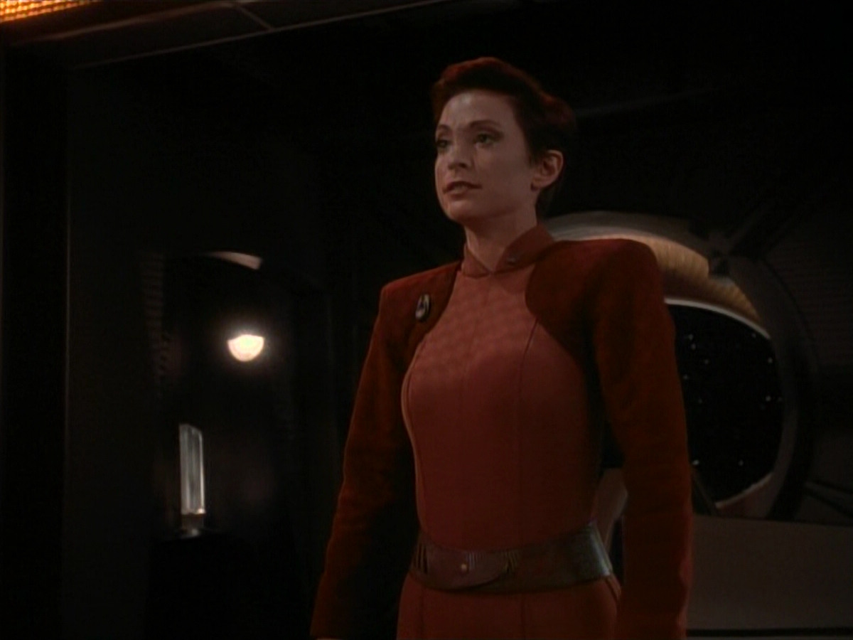 extant_StarTrek_DS9_3x24-Shakaar_00634.jpg