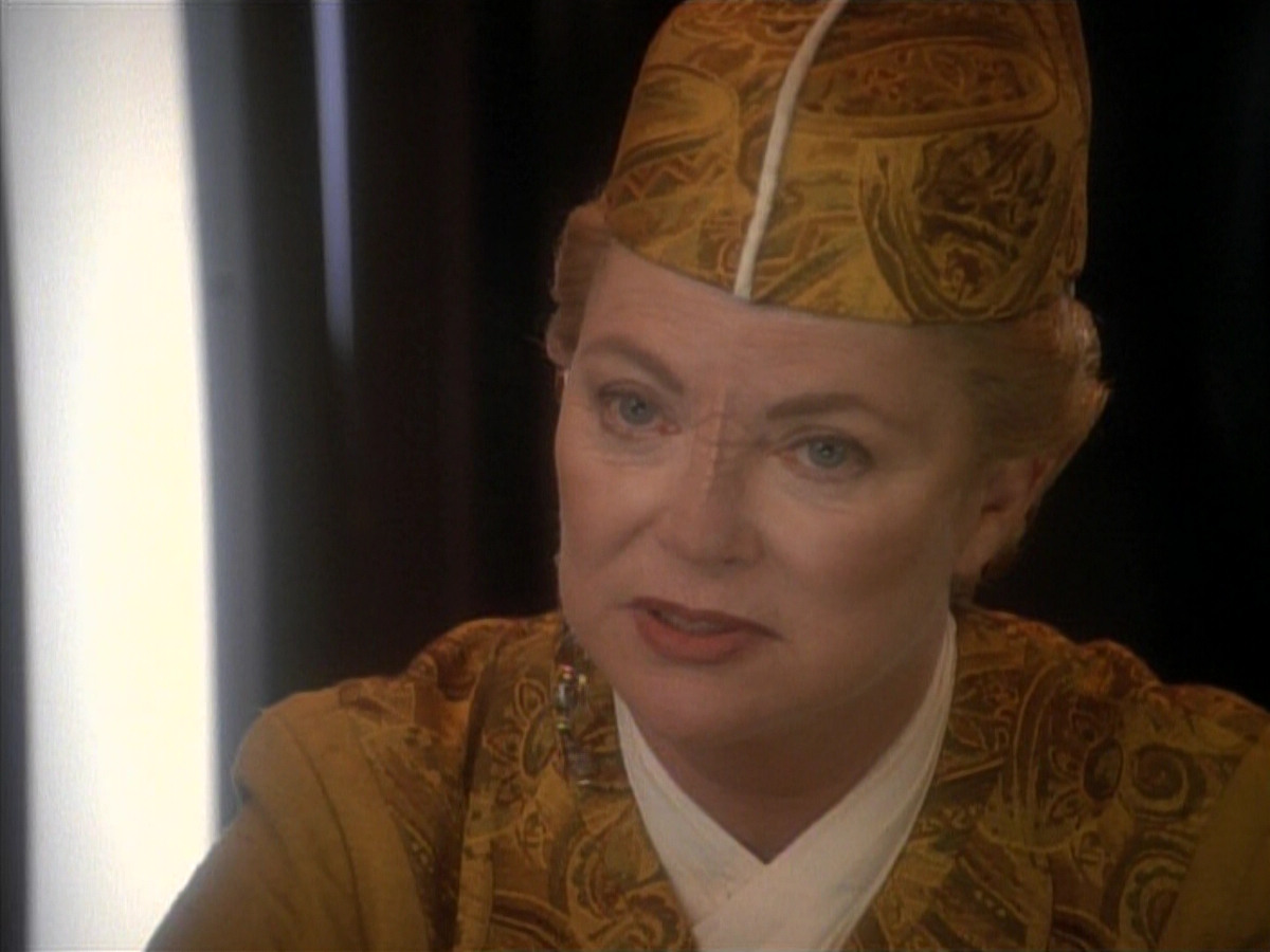 extant_StarTrek_DS9_3x24-Shakaar_00866.jpg