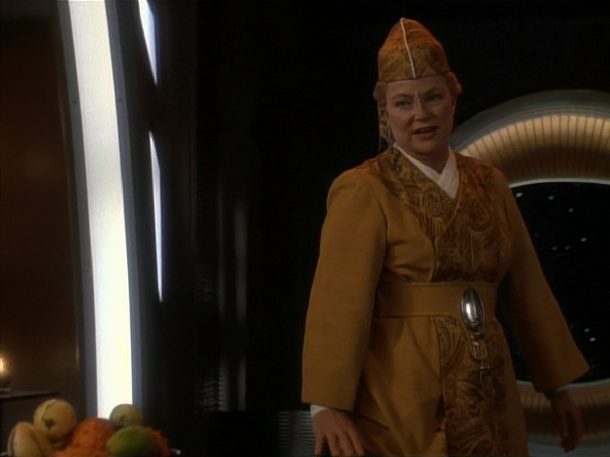 extant_StarTrek_DS9_3x24-Shakaar_00911.jpg