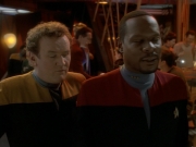 extant_StarTrek_DS9_3x24-Shakaar_00053.jpg