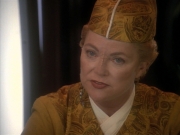 extant_StarTrek_DS9_3x24-Shakaar_00882.jpg