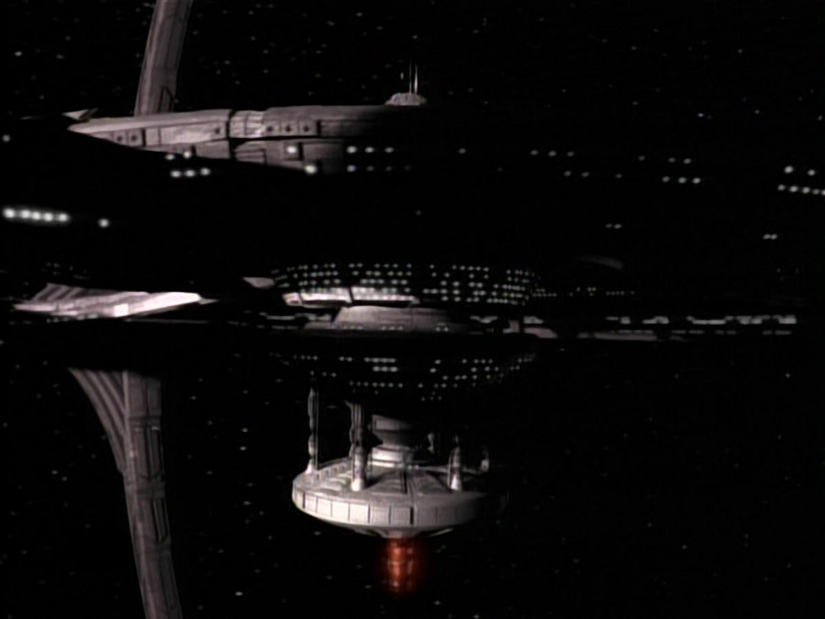 extant_StarTrek_DS9_3x26-TheAdversary_00003.jpg