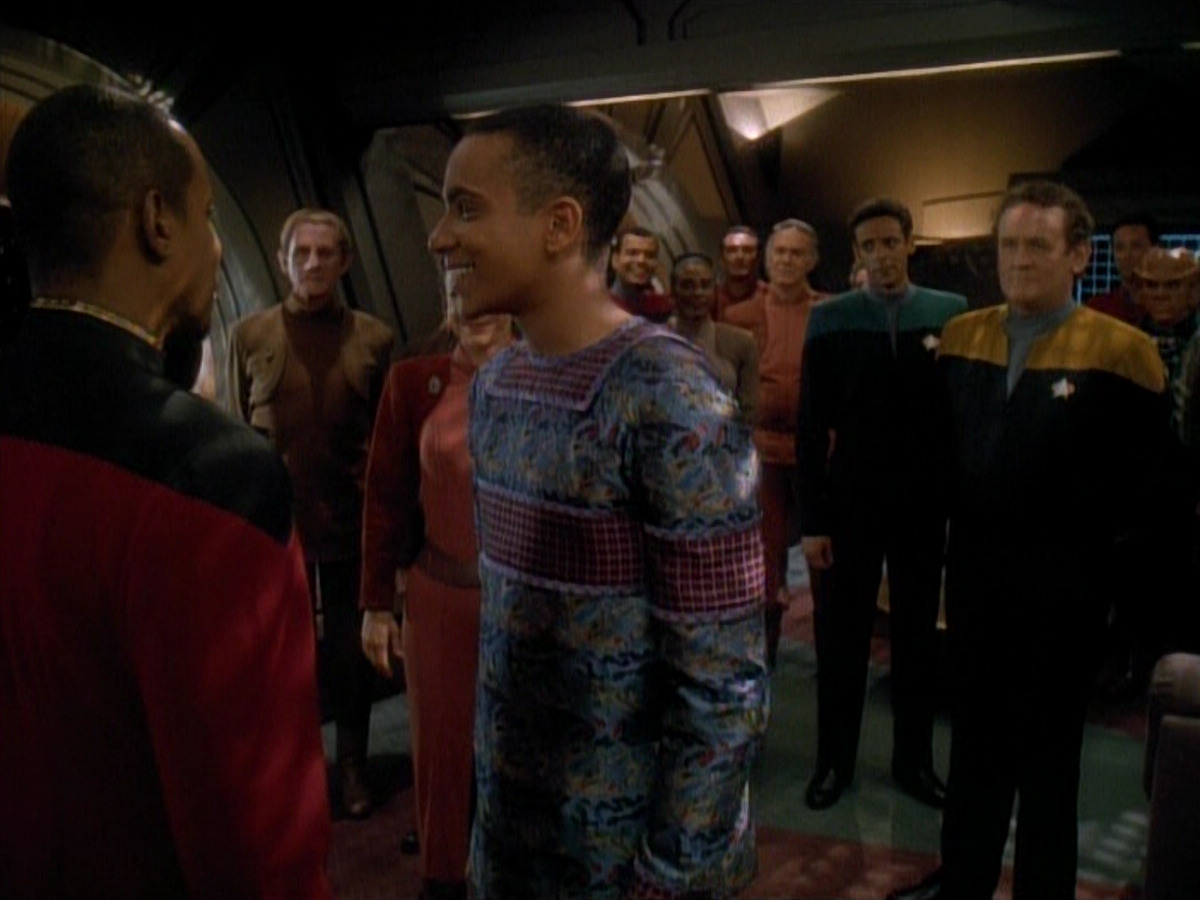 extant_StarTrek_DS9_3x26-TheAdversary_00048.jpg