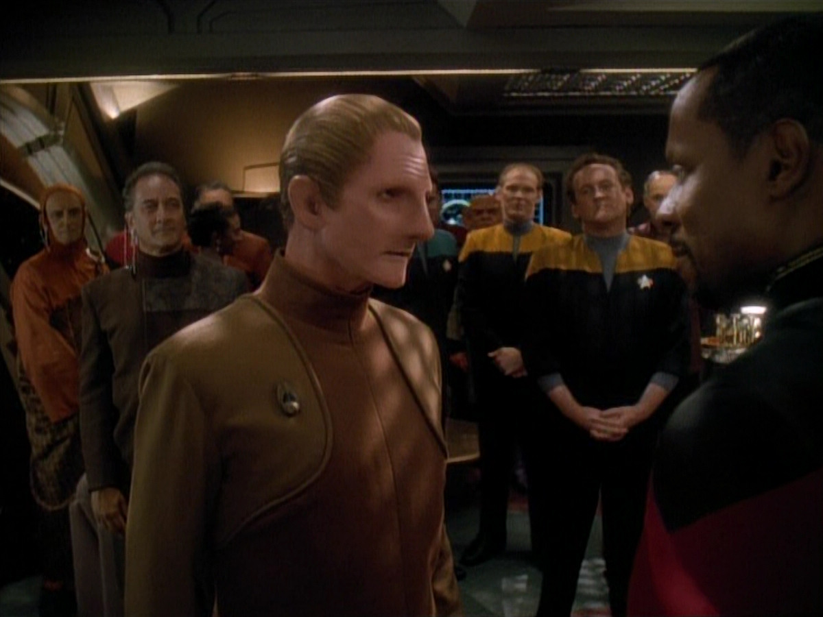 extant_StarTrek_DS9_3x26-TheAdversary_00090.jpg