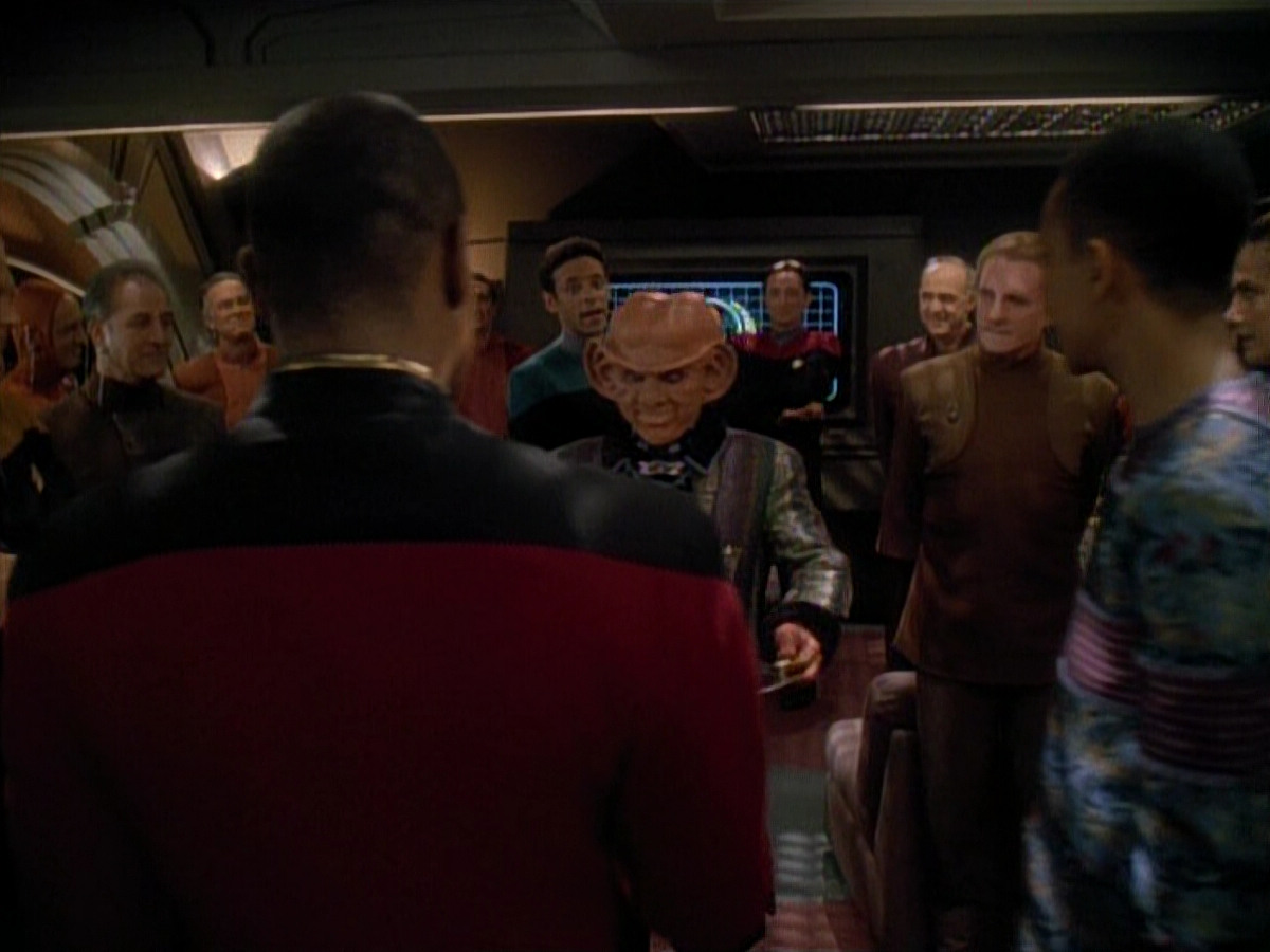 extant_StarTrek_DS9_3x26-TheAdversary_00113.jpg