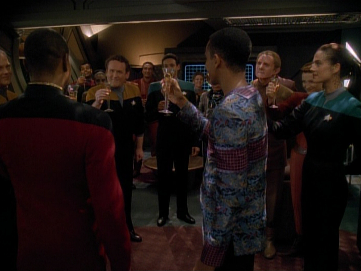 extant_StarTrek_DS9_3x26-TheAdversary_00142.jpg