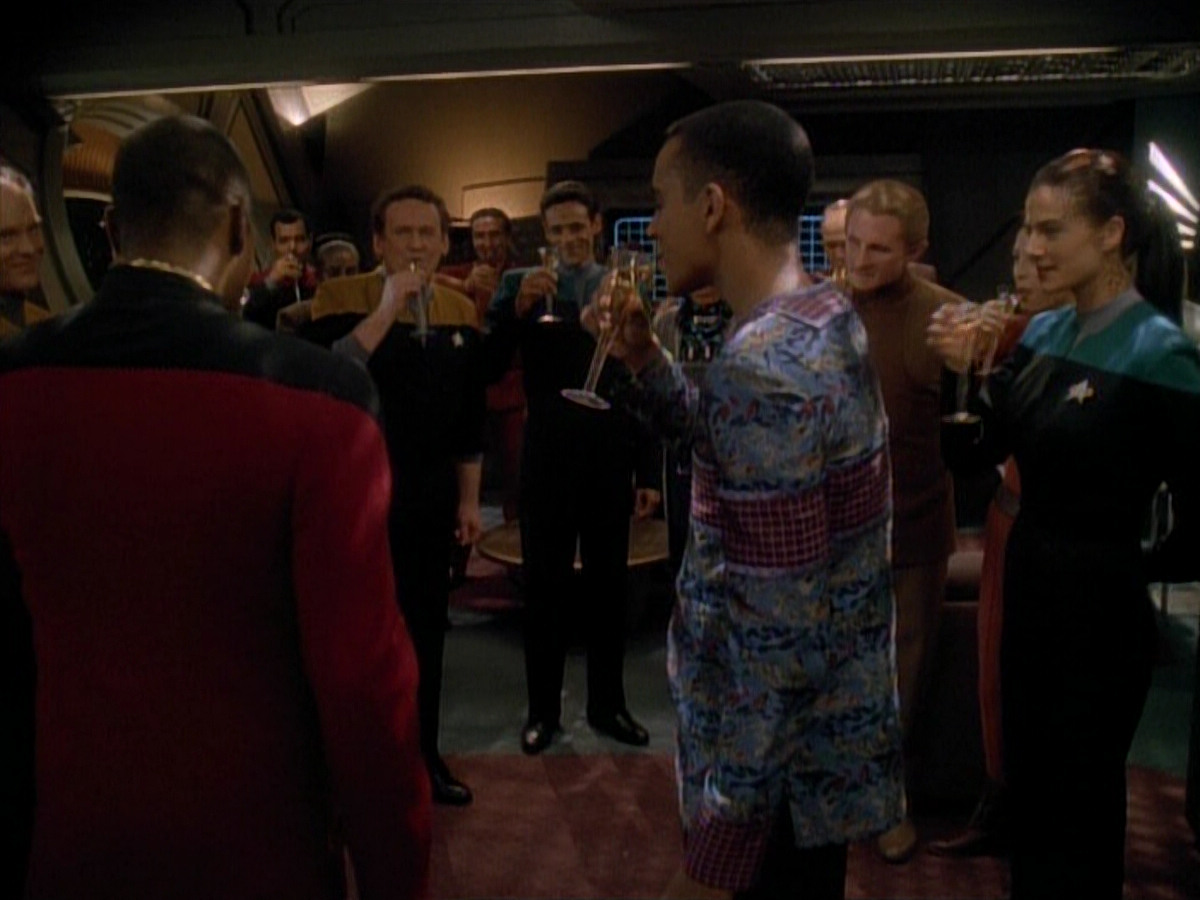 extant_StarTrek_DS9_3x26-TheAdversary_00144.jpg