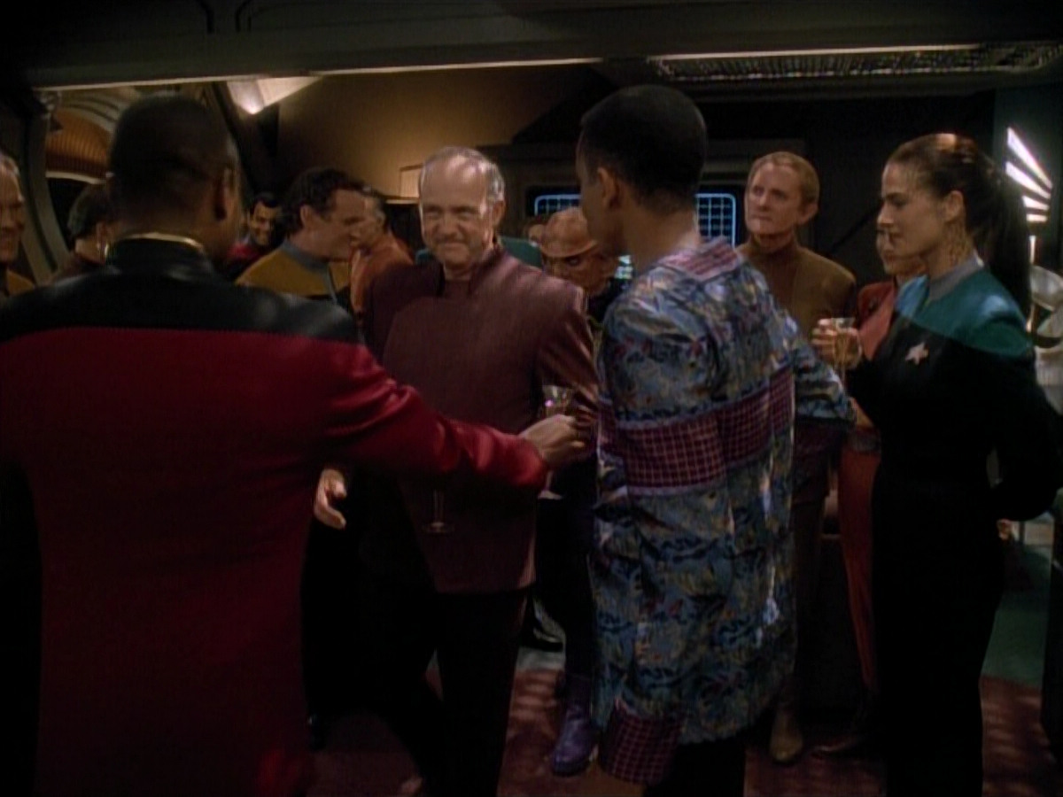 extant_StarTrek_DS9_3x26-TheAdversary_00152.jpg