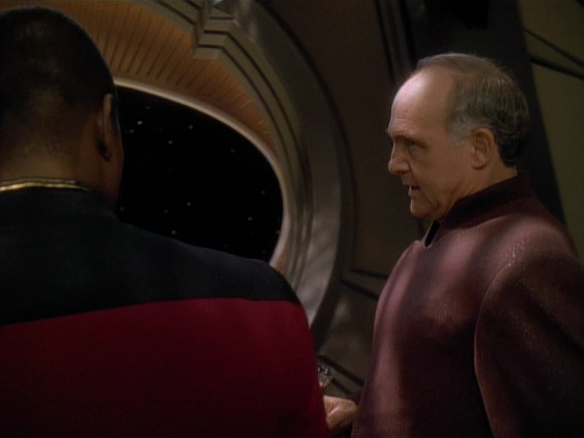 extant_StarTrek_DS9_3x26-TheAdversary_00175.jpg
