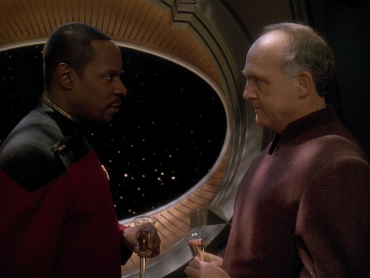 extant_StarTrek_DS9_3x26-TheAdversary_00187.jpg
