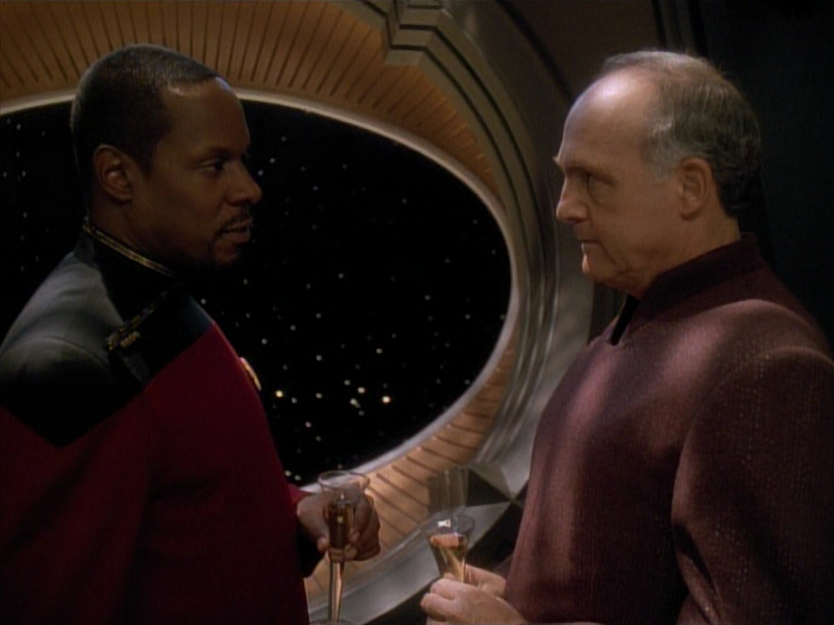 extant_StarTrek_DS9_3x26-TheAdversary_00189.jpg