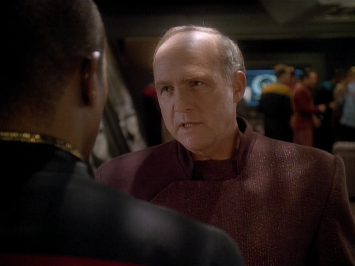 extant_StarTrek_DS9_3x26-TheAdversary_00200.jpg