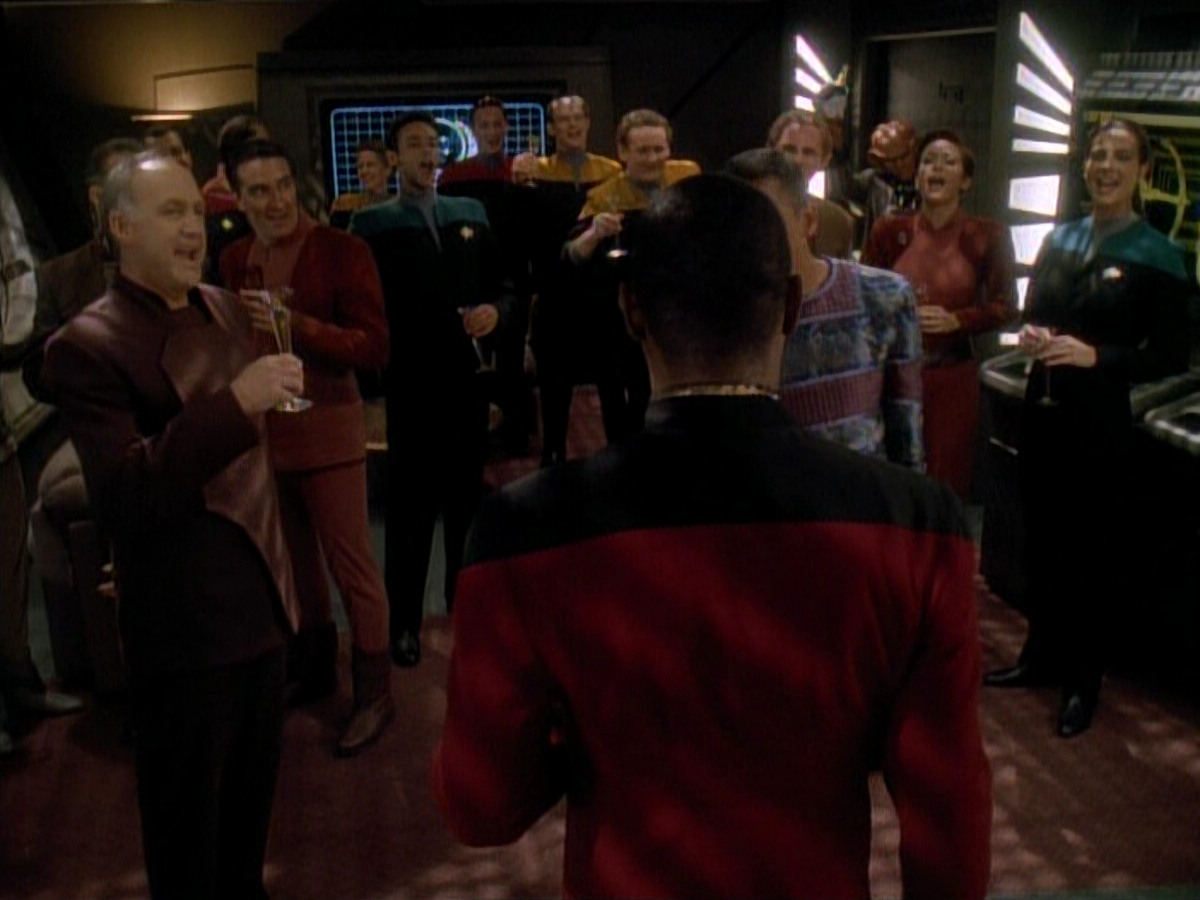 extant_StarTrek_DS9_3x26-TheAdversary_00269.jpg