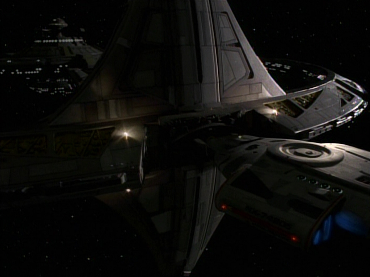 extant_StarTrek_DS9_3x26-TheAdversary_00279.jpg