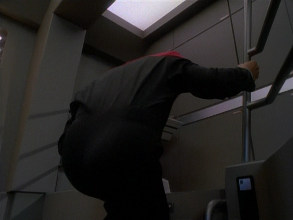 extant_StarTrek_DS9_3x26-TheAdversary_00299.jpg