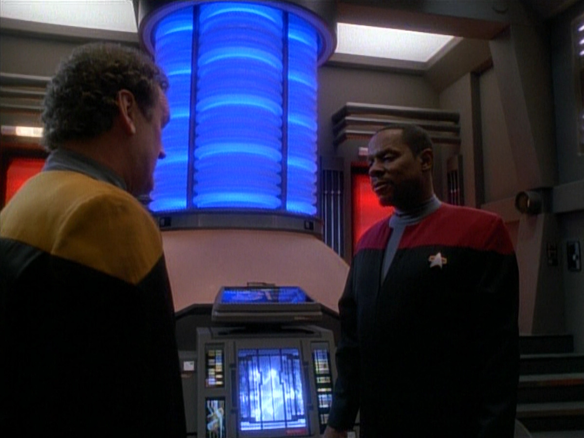 extant_StarTrek_DS9_3x26-TheAdversary_00319.jpg