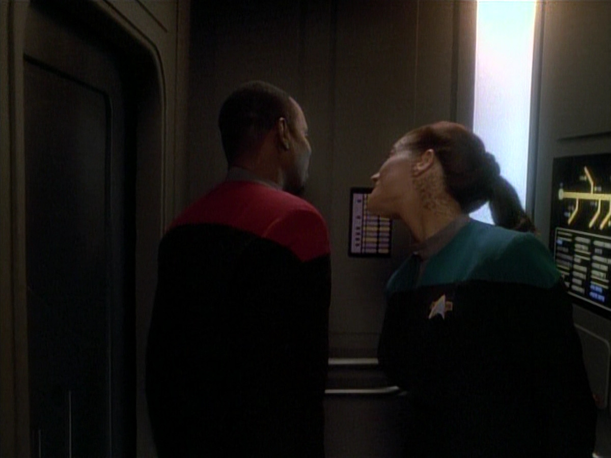 extant_StarTrek_DS9_3x26-TheAdversary_00617.jpg