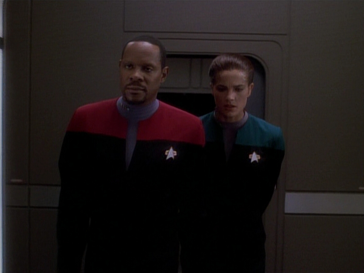 extant_StarTrek_DS9_3x26-TheAdversary_00632.jpg