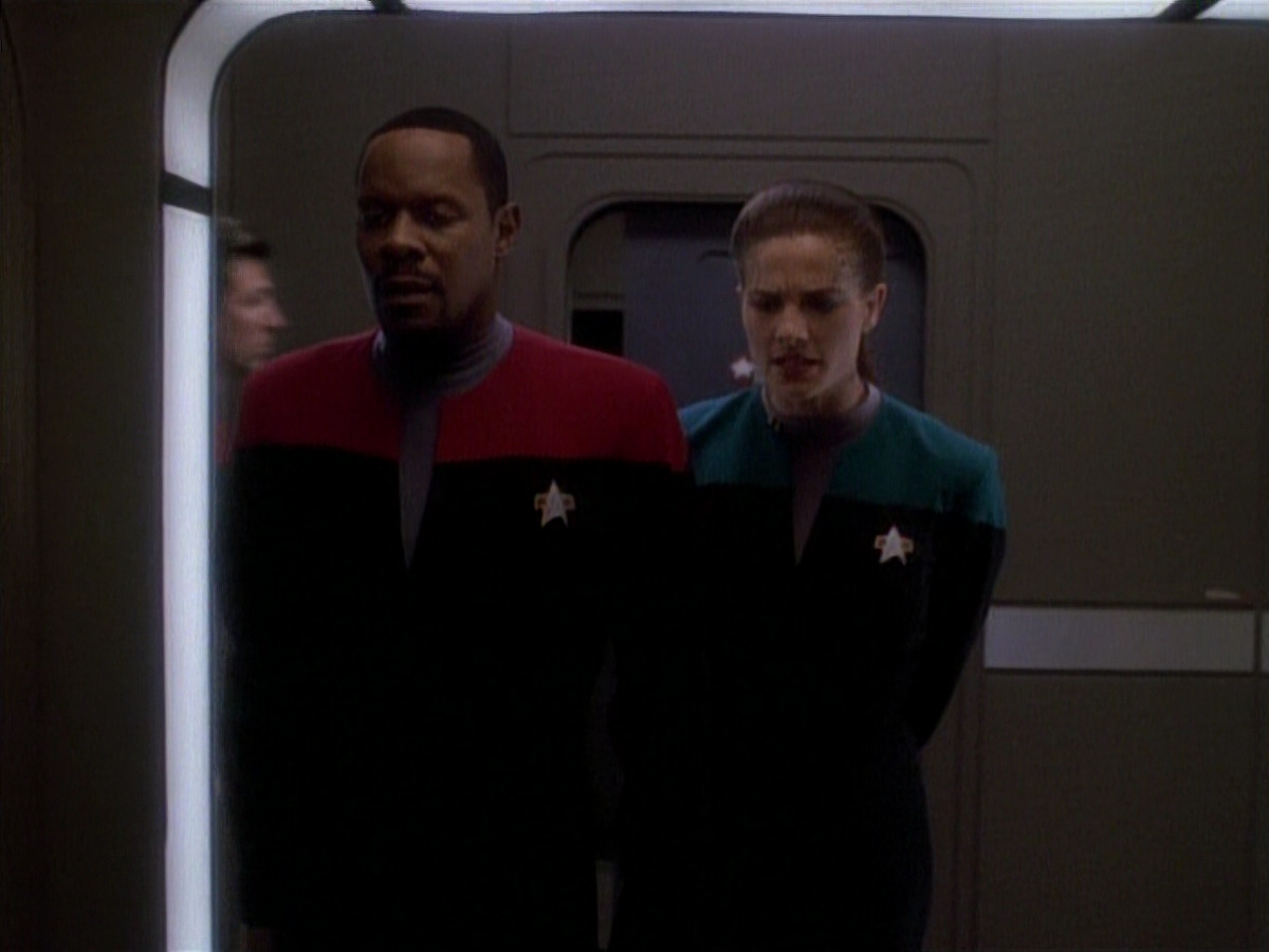 extant_StarTrek_DS9_3x26-TheAdversary_00633.jpg