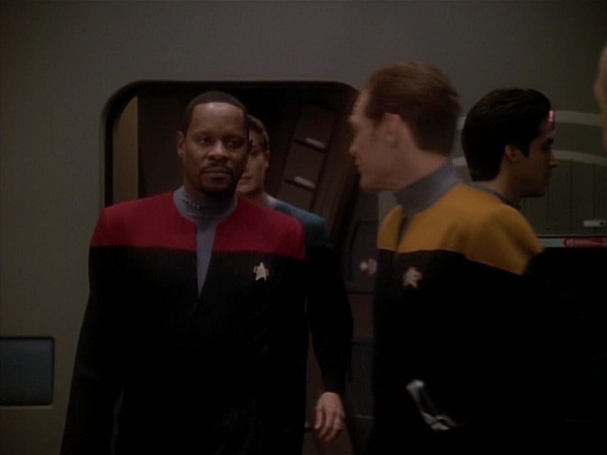 extant_StarTrek_DS9_3x26-TheAdversary_00707.jpg