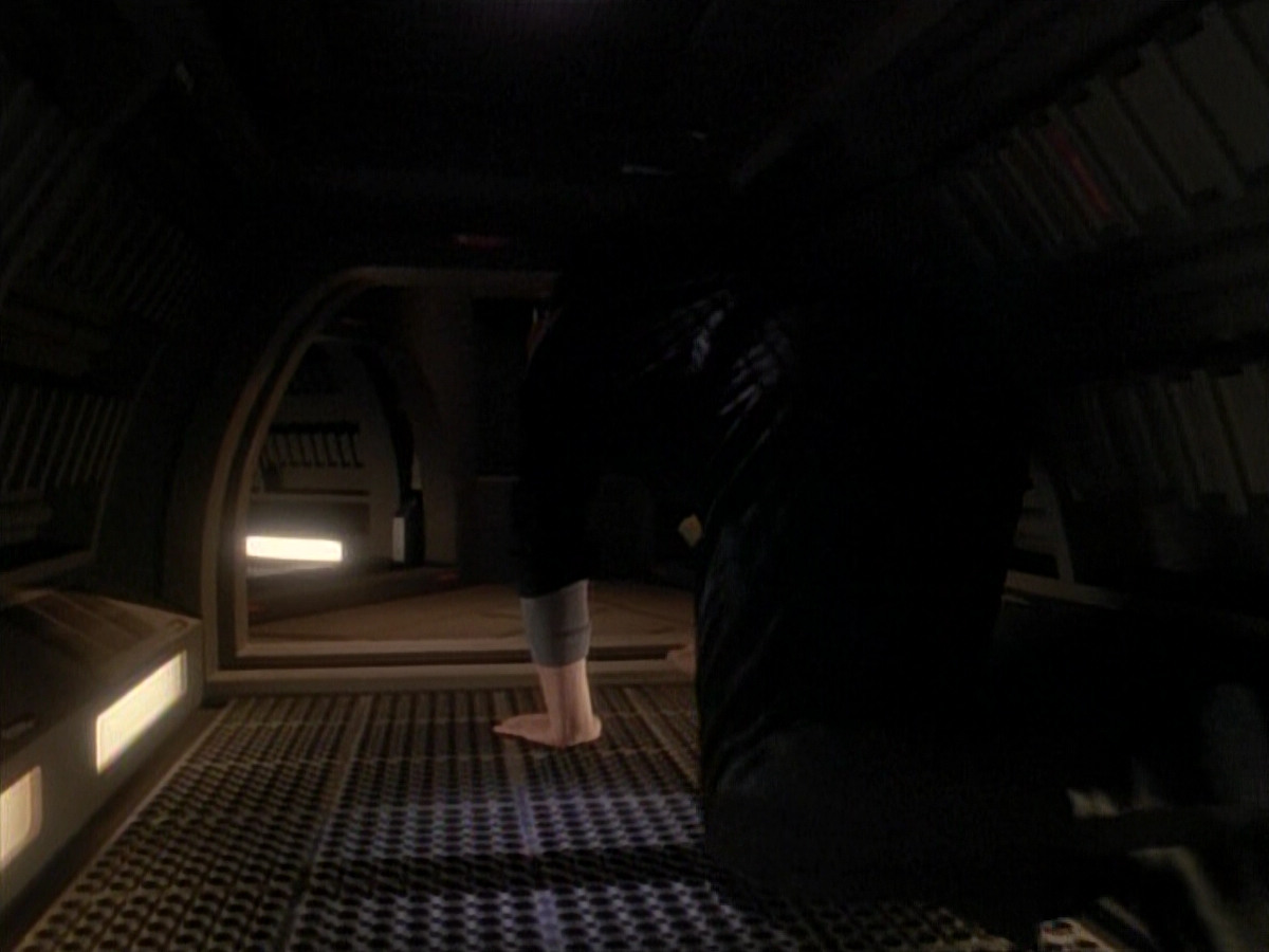 extant_StarTrek_DS9_3x26-TheAdversary_00832.jpg
