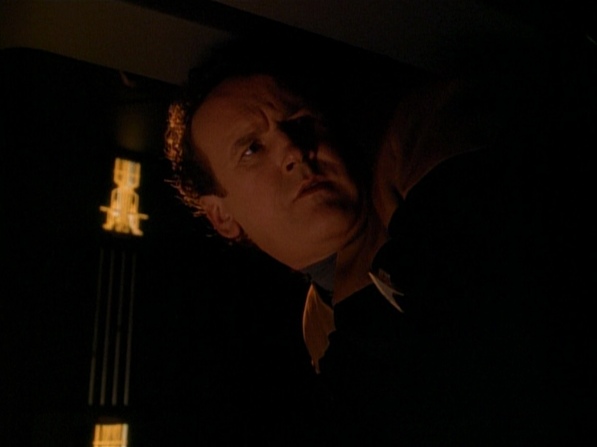 extant_StarTrek_DS9_3x26-TheAdversary_00841.jpg