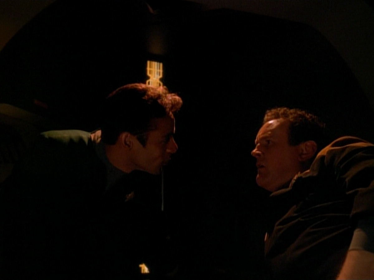 extant_StarTrek_DS9_3x26-TheAdversary_00853.jpg