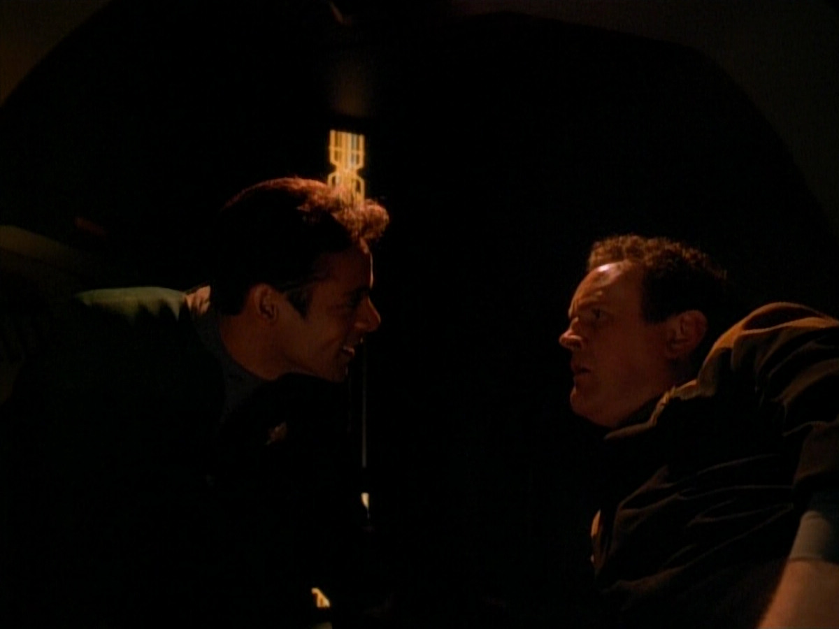 extant_StarTrek_DS9_3x26-TheAdversary_00854.jpg