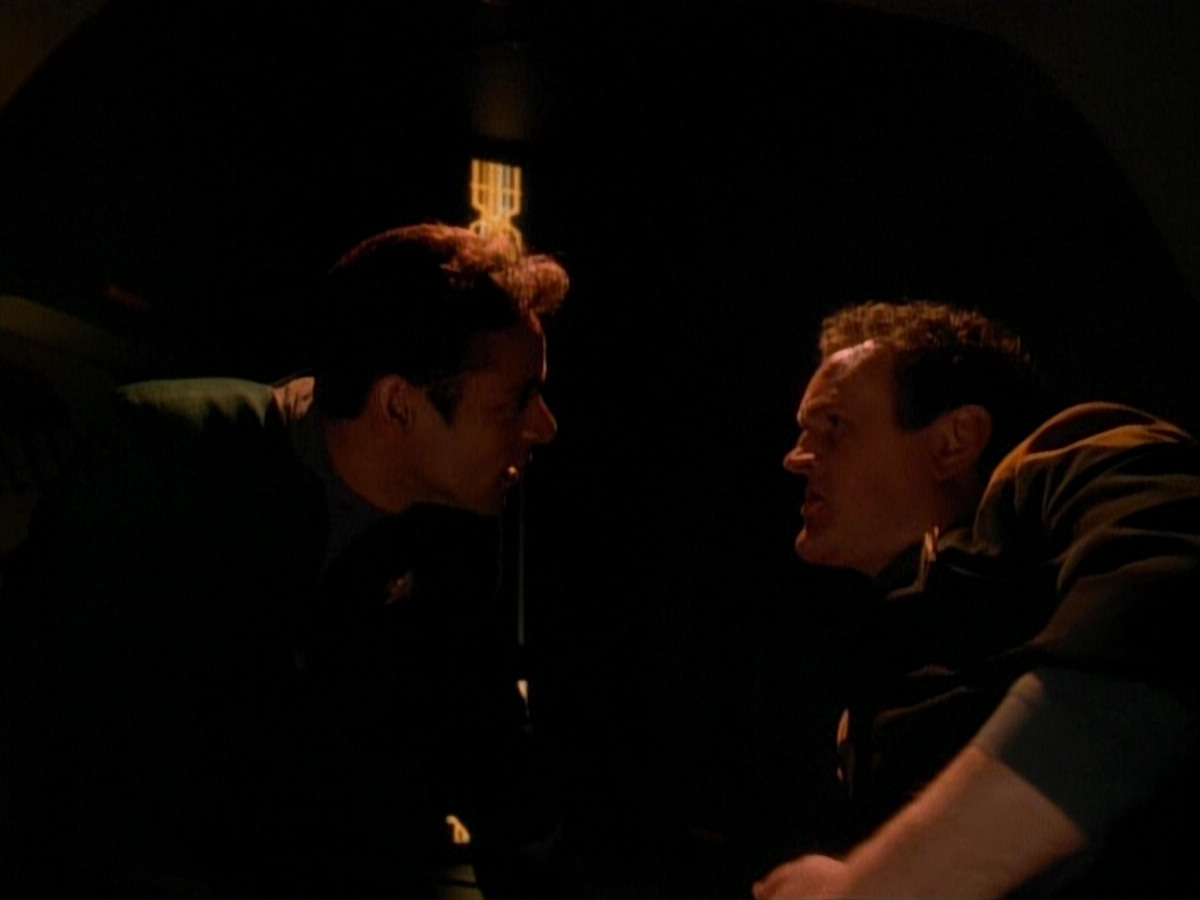 extant_StarTrek_DS9_3x26-TheAdversary_00857.jpg